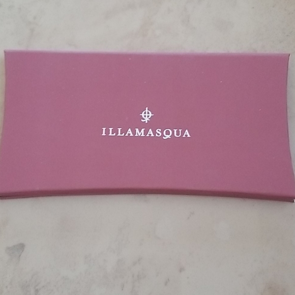 Vegan Eyeshadow Palette - Picture 3 of 3